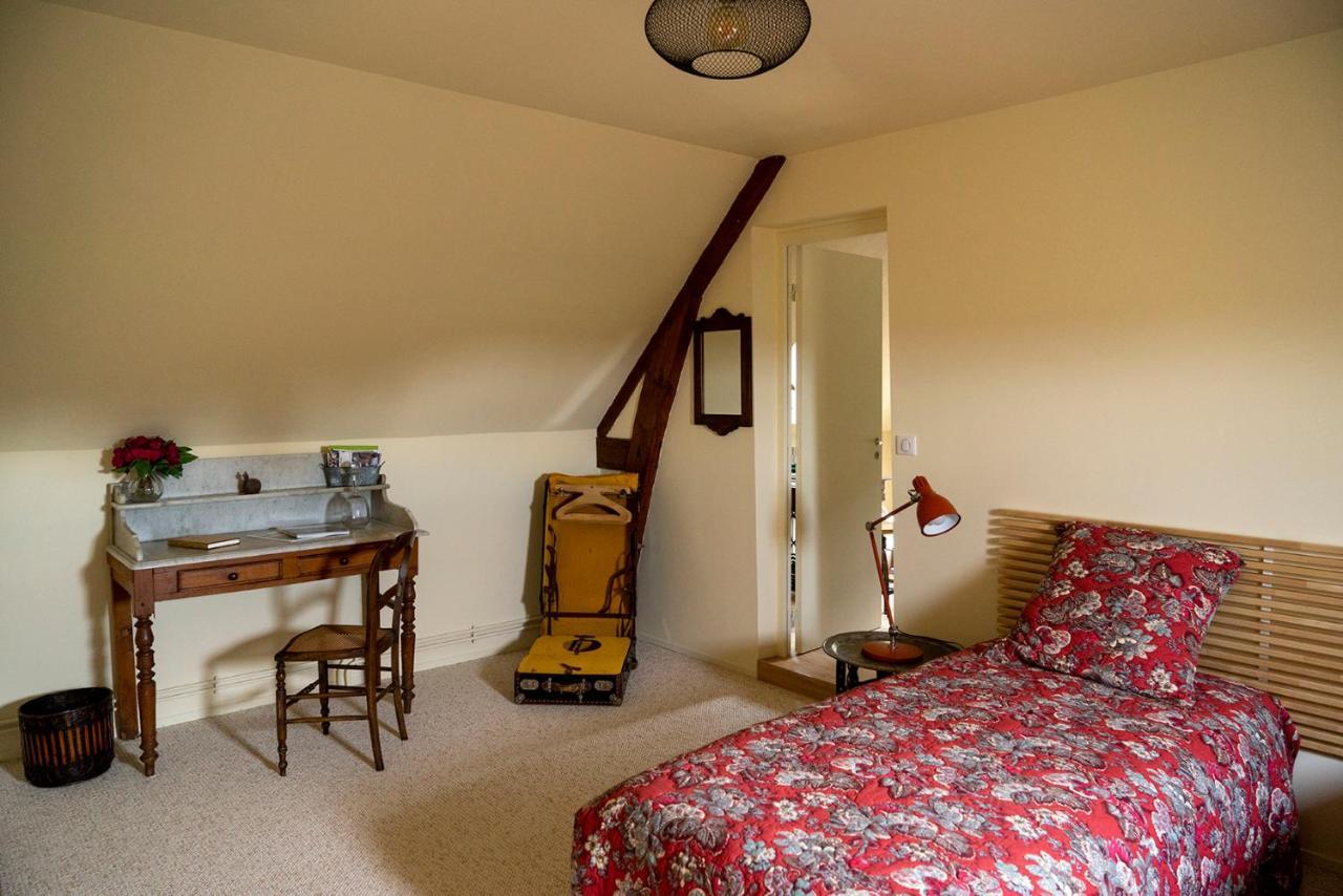 Chambre D'Hotes Chez Artiste Verrier, La Perriere - Perche Екстериор снимка